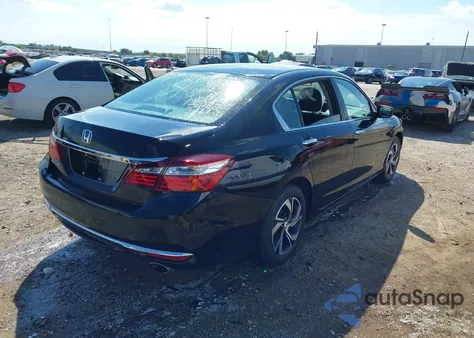 2017 Honda Accord Lx z USA, uszkodzony, nr VIN 1HGCR2F34HA193695